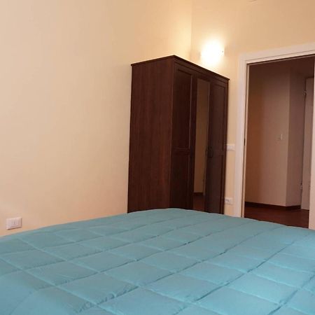 L'Antica Dimora Di Bill Apartment Лука Екстериор снимка