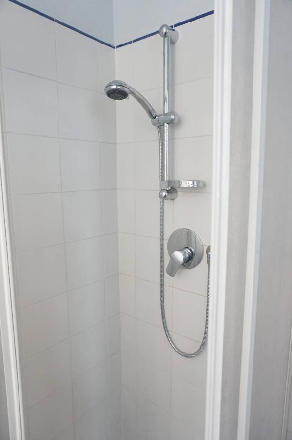 L'Antica Dimora Di Bill Apartment Лука Екстериор снимка