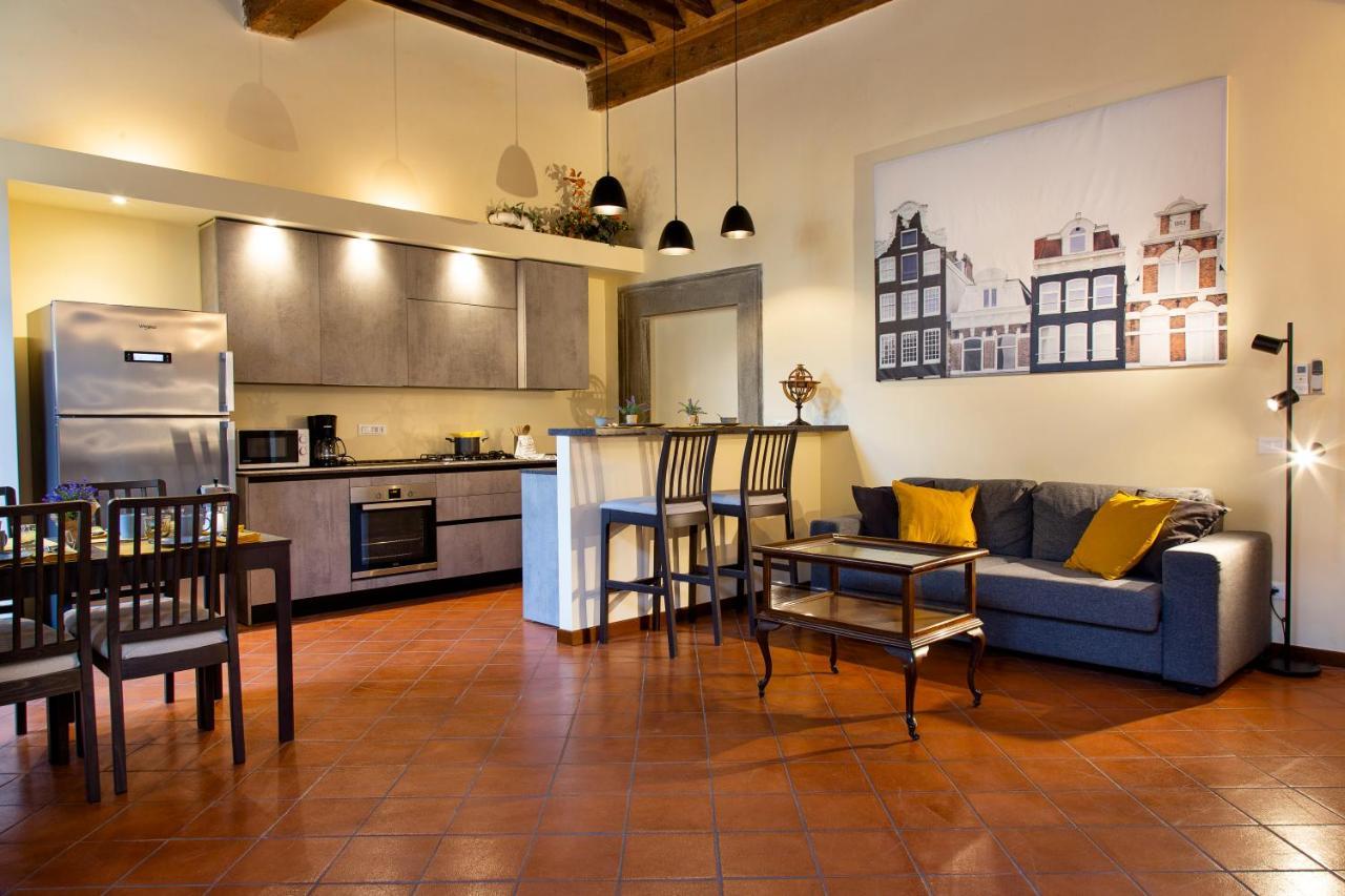 L'Antica Dimora Di Bill Apartment Лука Екстериор снимка