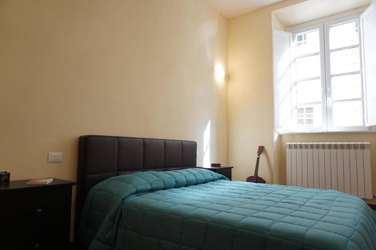 L'Antica Dimora Di Bill Apartment Лука Екстериор снимка