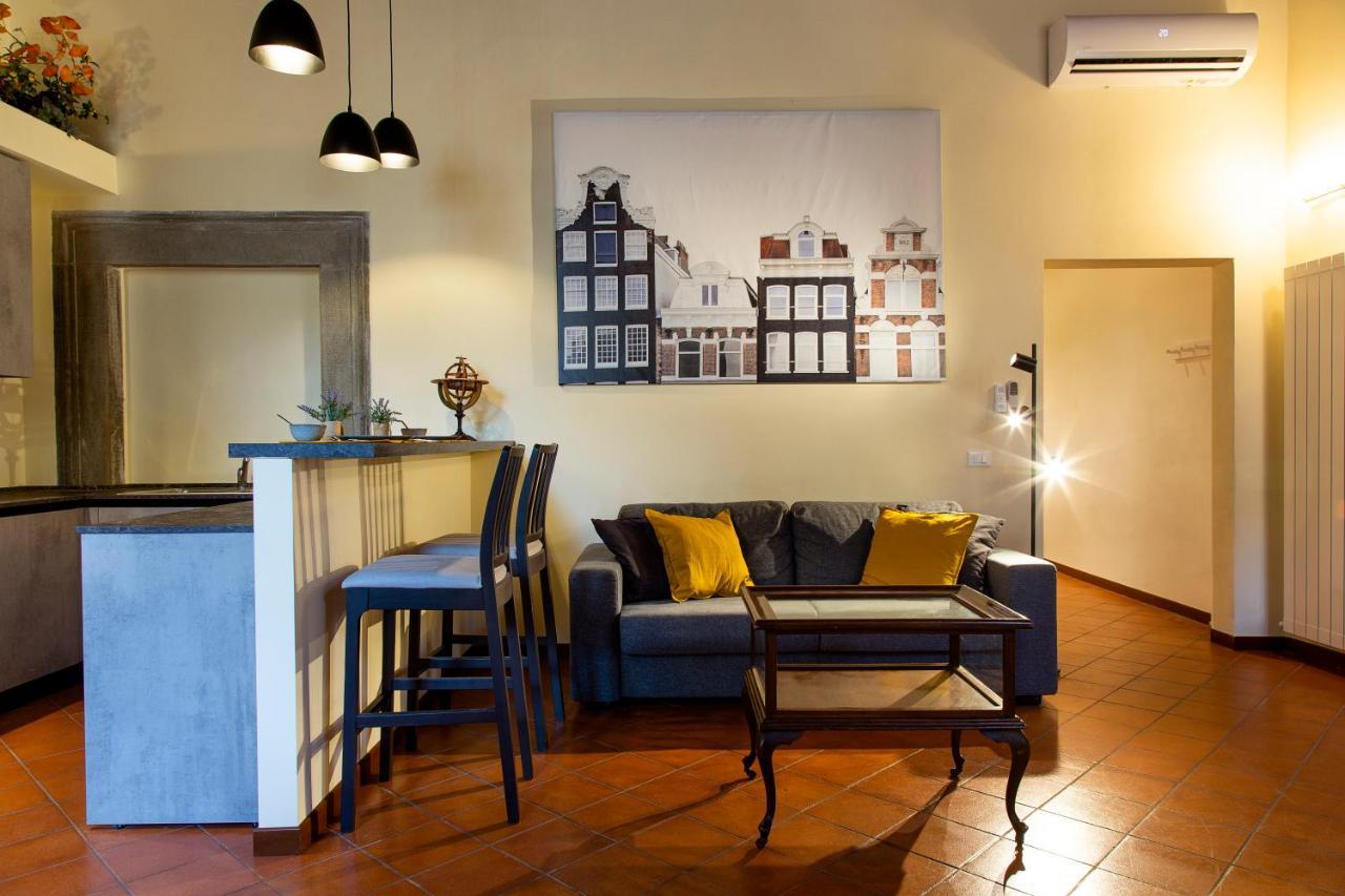 L'Antica Dimora Di Bill Apartment Лука Екстериор снимка